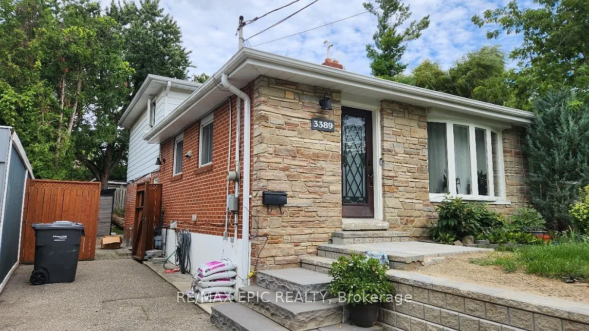 2 bed, $2,000 — Photo 1