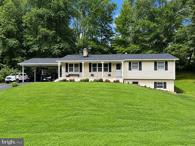 3506 Beverly Dr — Photo 1