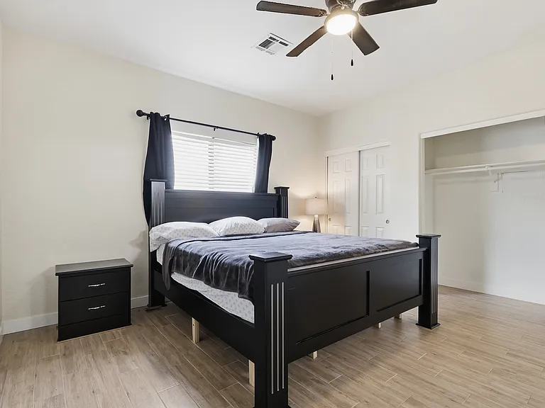 1008 W Saint Charles Ave — Photo 34