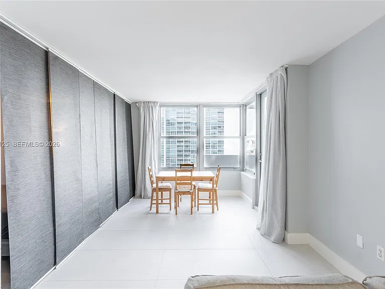 2899 Collins Ave #1022 — Photo 6