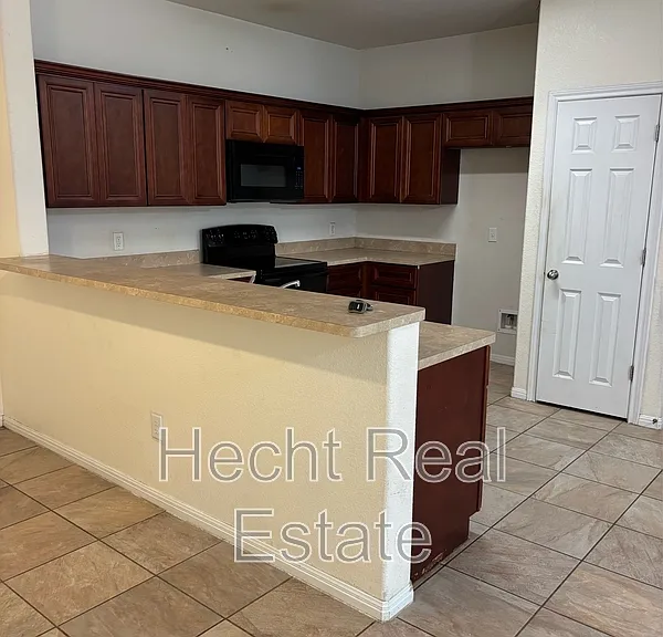 342 Main St #A — Photo 4