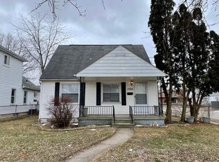 1704 E Madge Ave, Hazel Park, MI
