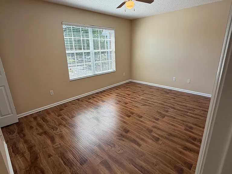 9109 Oak Fern Dr — Photo 12