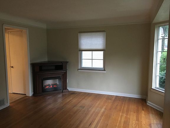 5th image of 549 Huntmere Dr