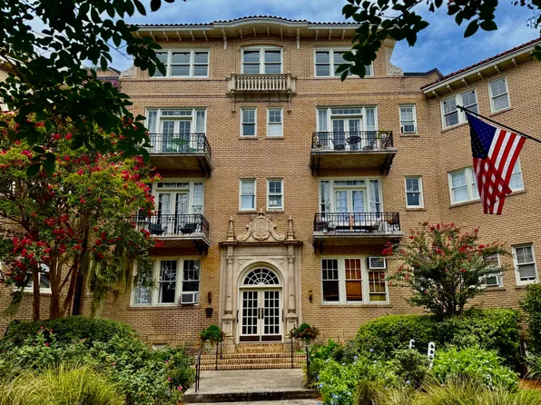 63 Rutledge Ave APT 5, Charleston, SC 29401