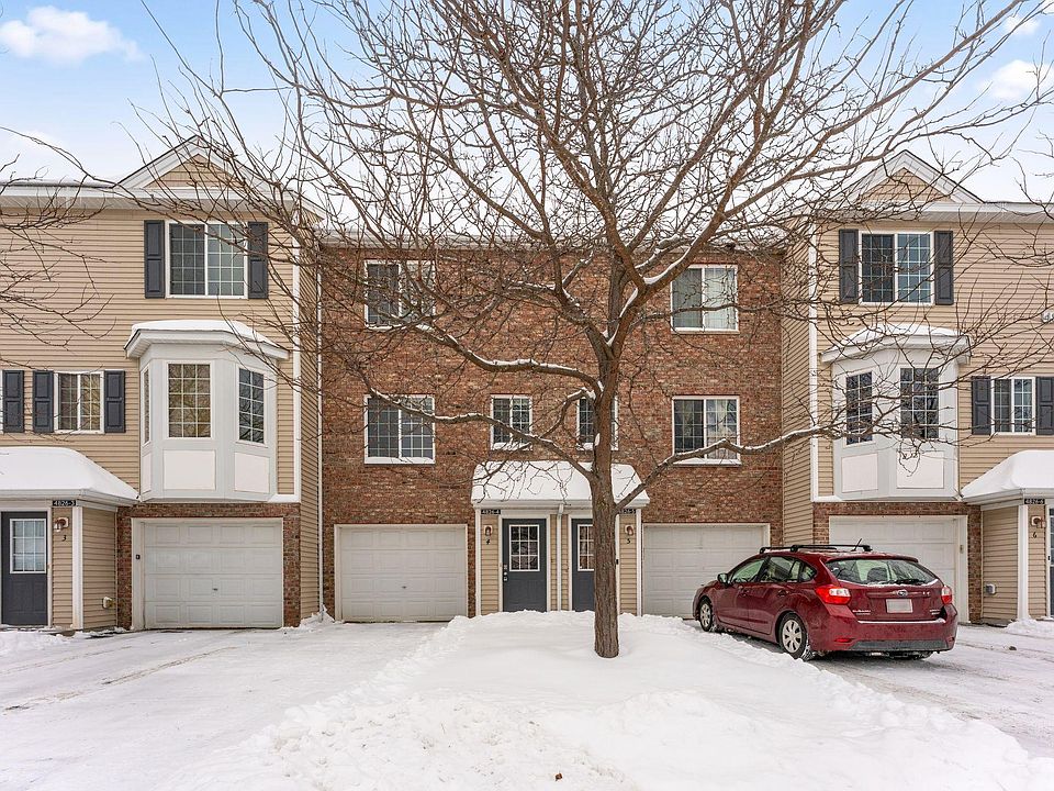 1st image of 4826 Elm Dr N Unit 4