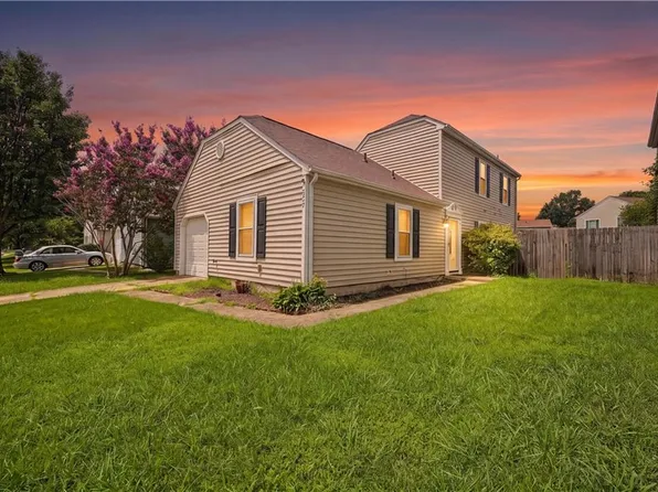 827 Chimney Hill Pkwy, Virginia Beach, VA 23462