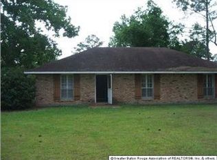 15321 Crystal Dr, Pride, LA 70770