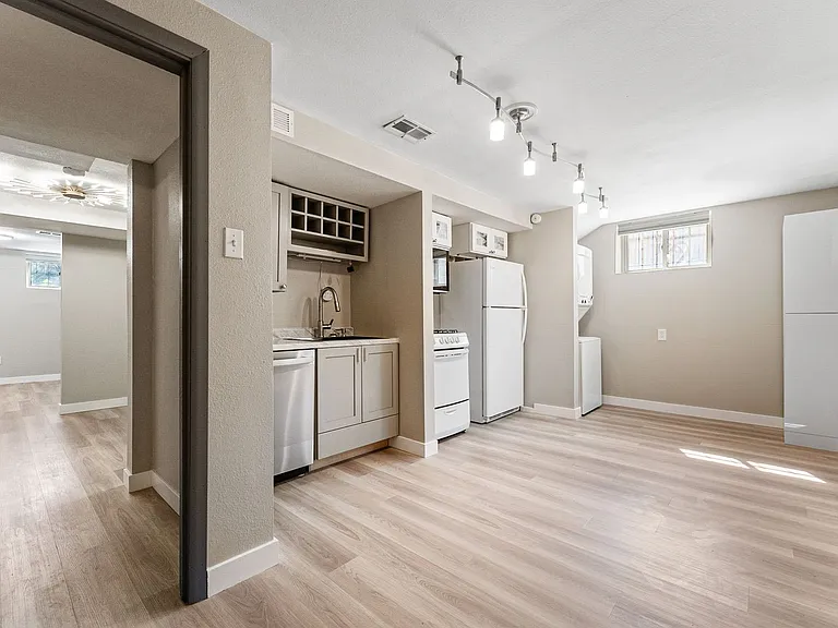 3191 W Bails Pl #1/2 — Photo 7