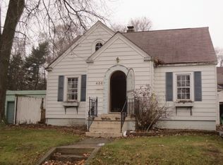 456 Illinois Ave, Elgin, IL 60120