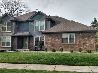46610 W Oak Manor Ct, Canton, MI 48187
