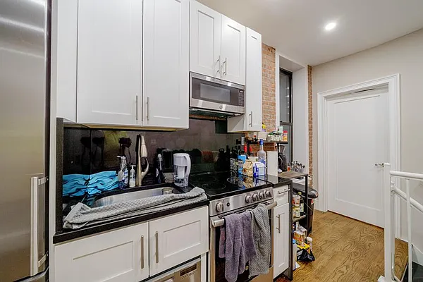 Rented by Douglas Elliman | media 11