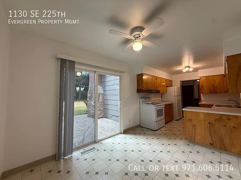 1130 SE 225th Ave — Photo 21