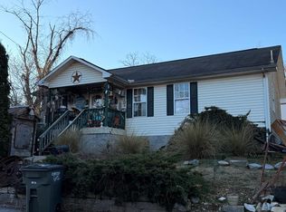 7 N Carter St, Sparta, TN 38583