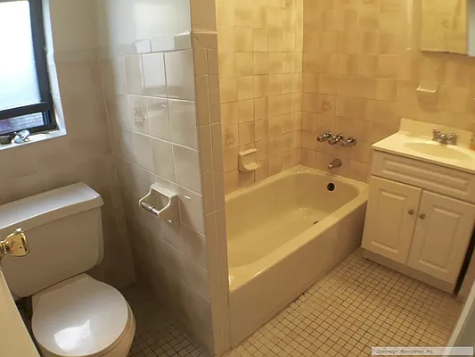 Rented by Sovereign Associates | media 13