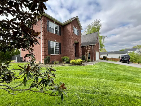 905 Glenda Ln, Sevierville, TN 37862