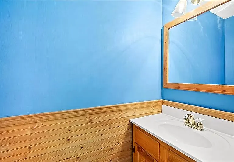 8811 Breezewood Dr — Photo 37