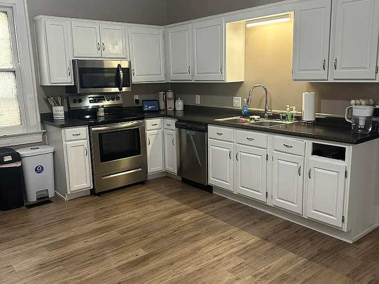 2557 W McMicken Ave — Photo 6