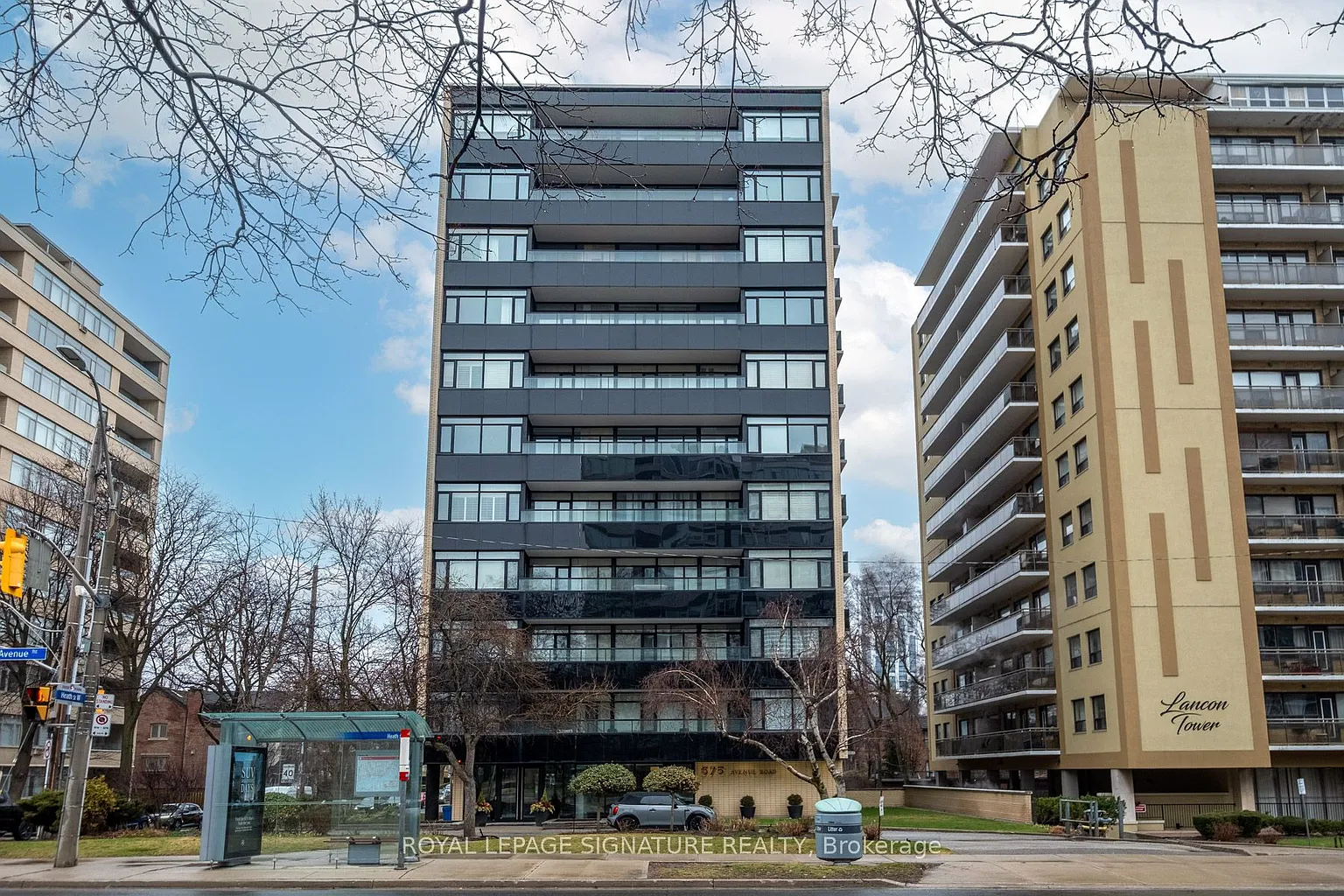 575 Avenue Rd #1105 photo 1