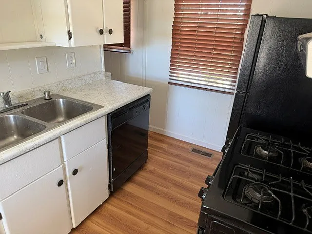5785 Klondike Dr — Photo 6