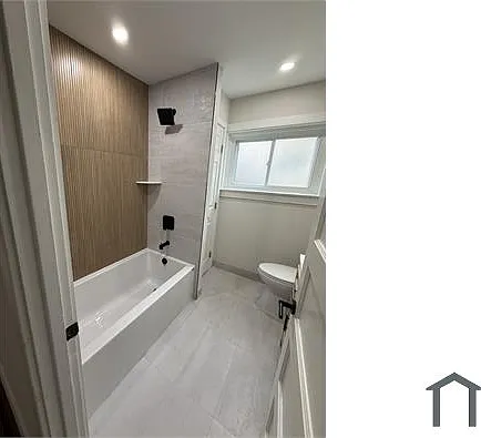 305 E Vernon Rd — Photo 10
