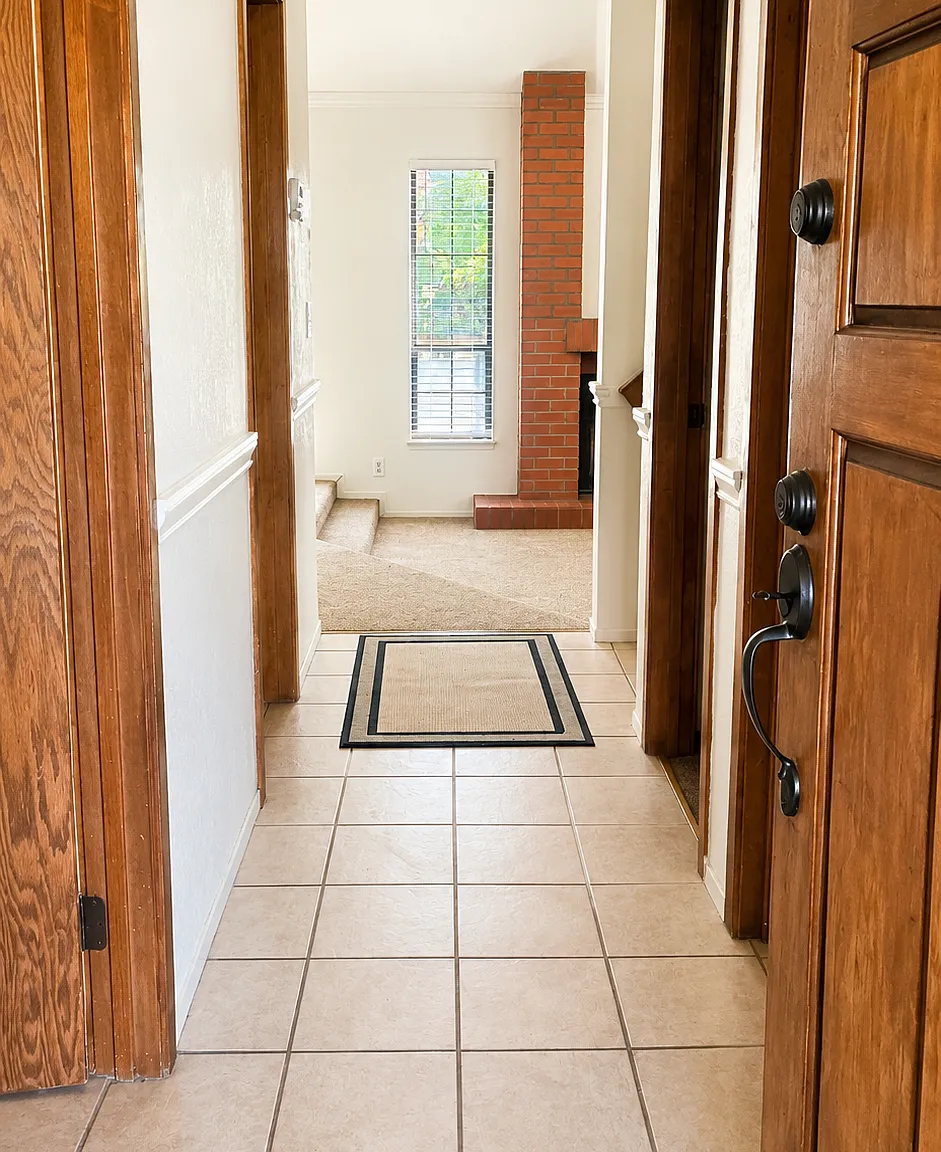 2 bed, 1176 sqft, $3,650 — Photo 2
