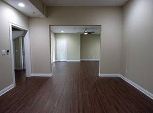 1109 Club Village Dr APT 203, Columbia, MO 65203