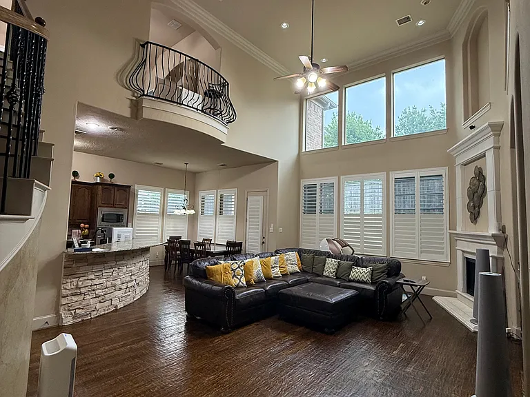 405 Preston Creek Dr — Photo 6