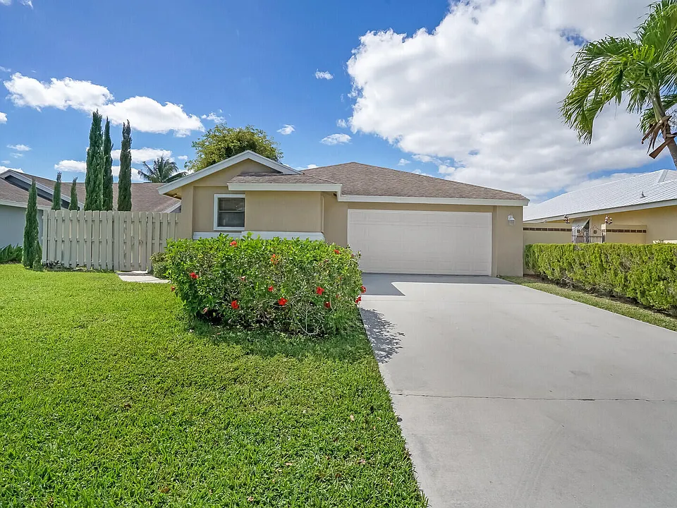 1080 NW 19th Ter