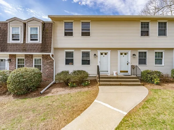 266 Grove St APT 2, Northampton, MA 01060