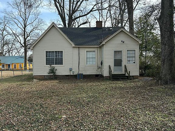 2nd image of 402 W Jefferson Ave