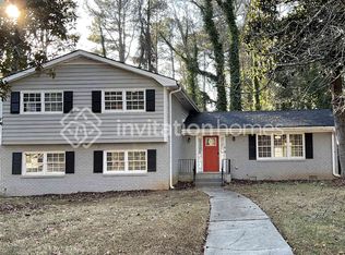 375 Barbashela Dr, Stone Mountain, GA 30088