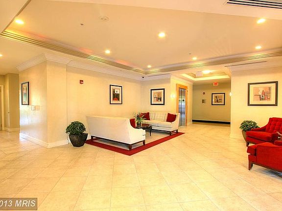 4th image of 4480 Market Commons Dr Unit 308