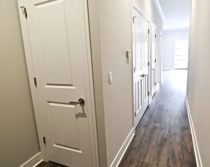 927 W. Irving Park — Photo 30