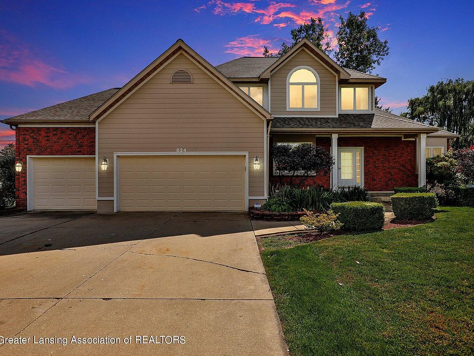1st image of 824 Ravenwood Ct