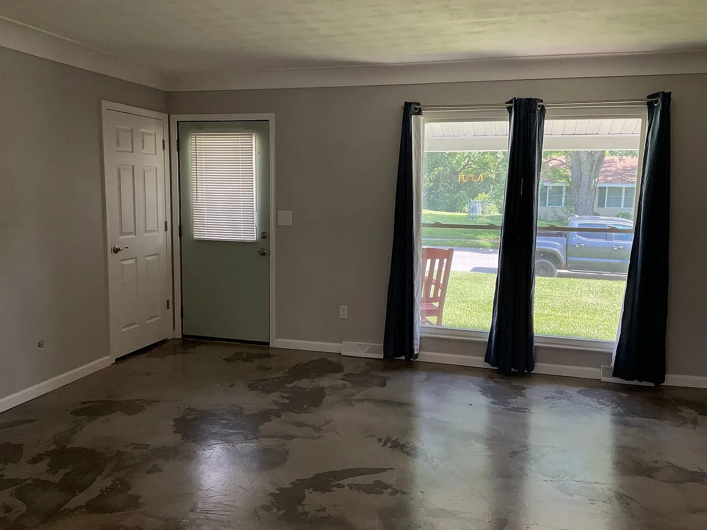 501 Dartmouth Drive — Photo 2
