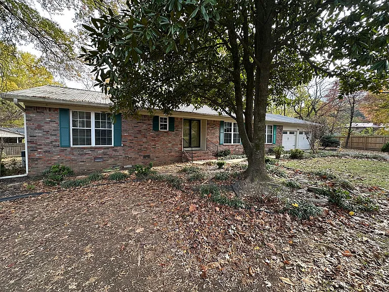 809 Knights Ct — Photo 18