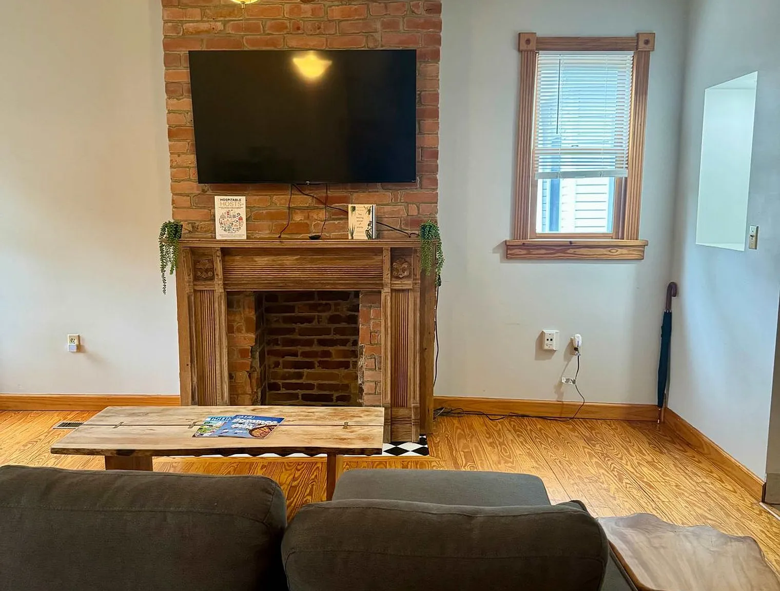 2 bed, 2.0 bath, 1582 sqft, $2,998 — Photo 4