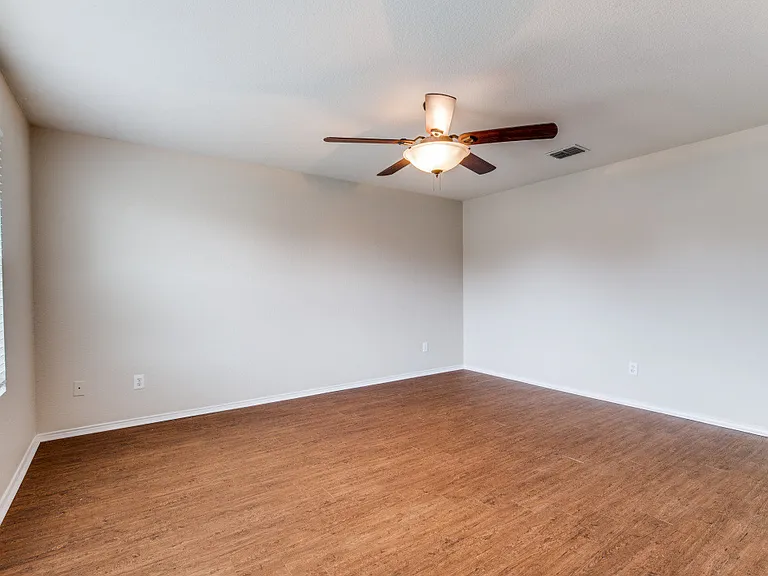 14048 Firebush Ln — Photo 9