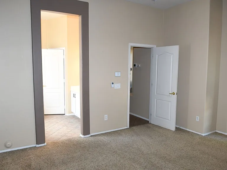 25415 N 39th Ave — Photo 14