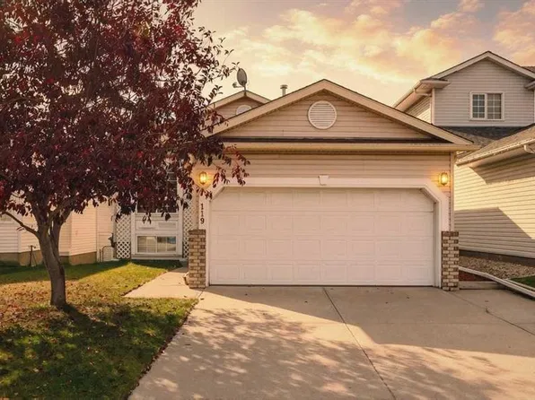 119 NE Hawkmount Close NW, Calgary, AB T3G 3Z5