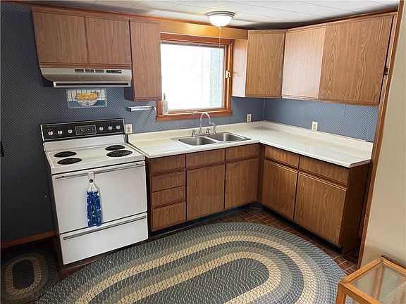 2nd image of 7557 E Port Bay Rd