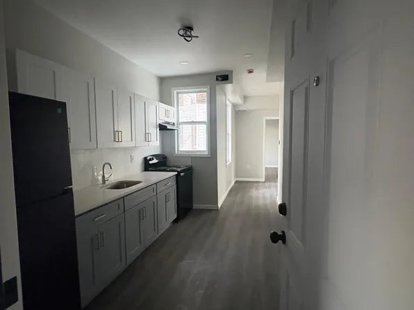 564 S 11th St, Newark, NJ