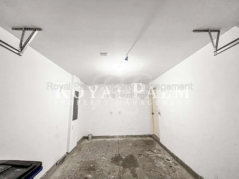18321 Gibraltar Ln — Photo 26