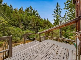 214 Nature Ln, Arcata, CA 95521