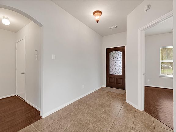 4th image of 2726 Sage Bluff Ave