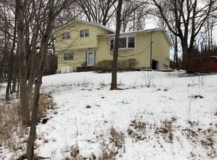 5 Ivy Ln, Washingtonville, NY 10992