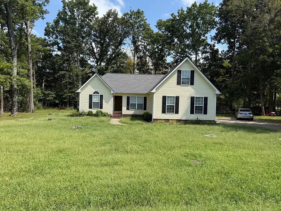 208 Gatewood Dr