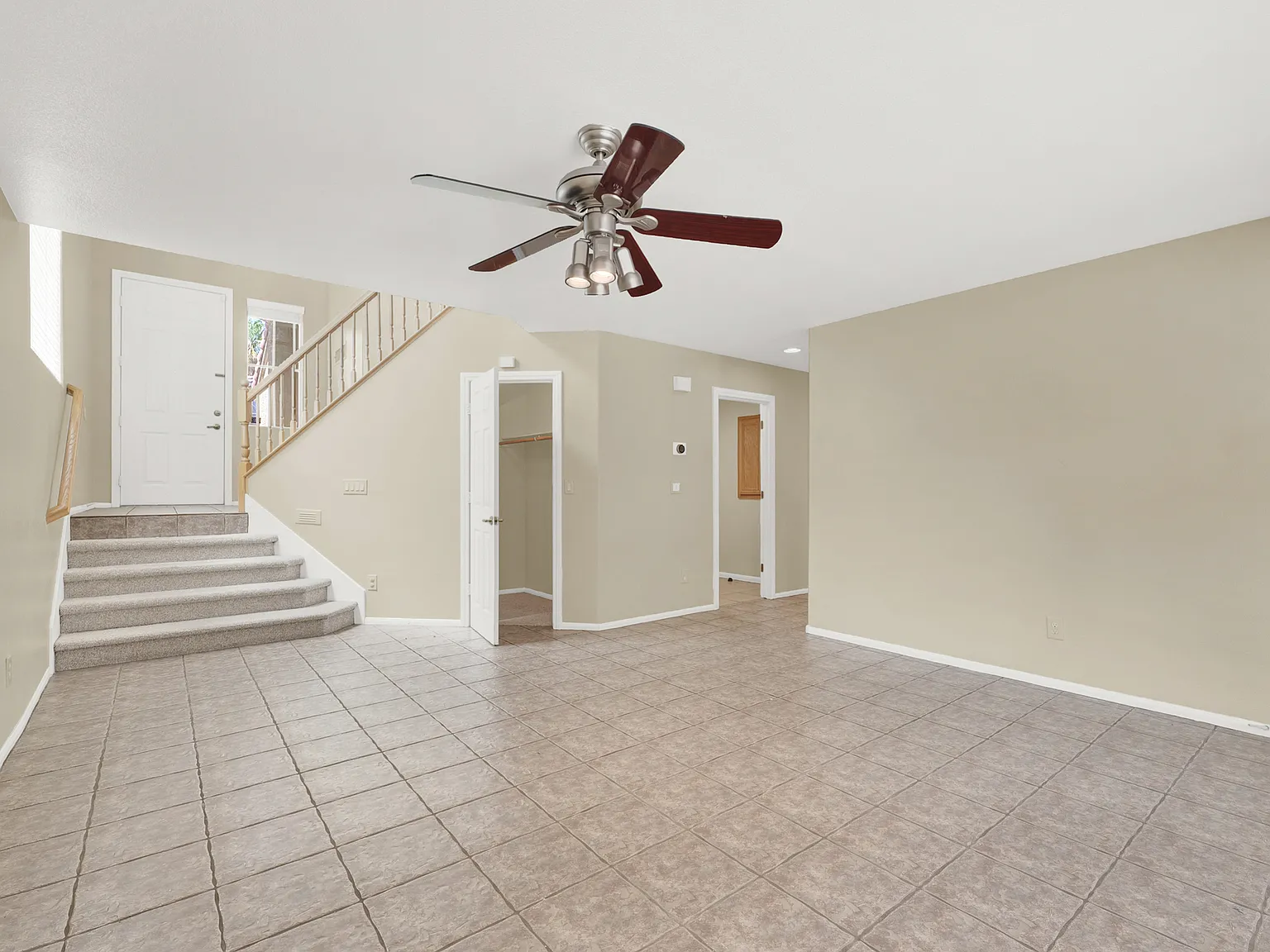 224 Emerald Vista Way — Photo 3