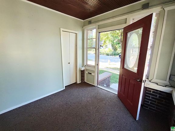 3rd image of 3232 Jackson St